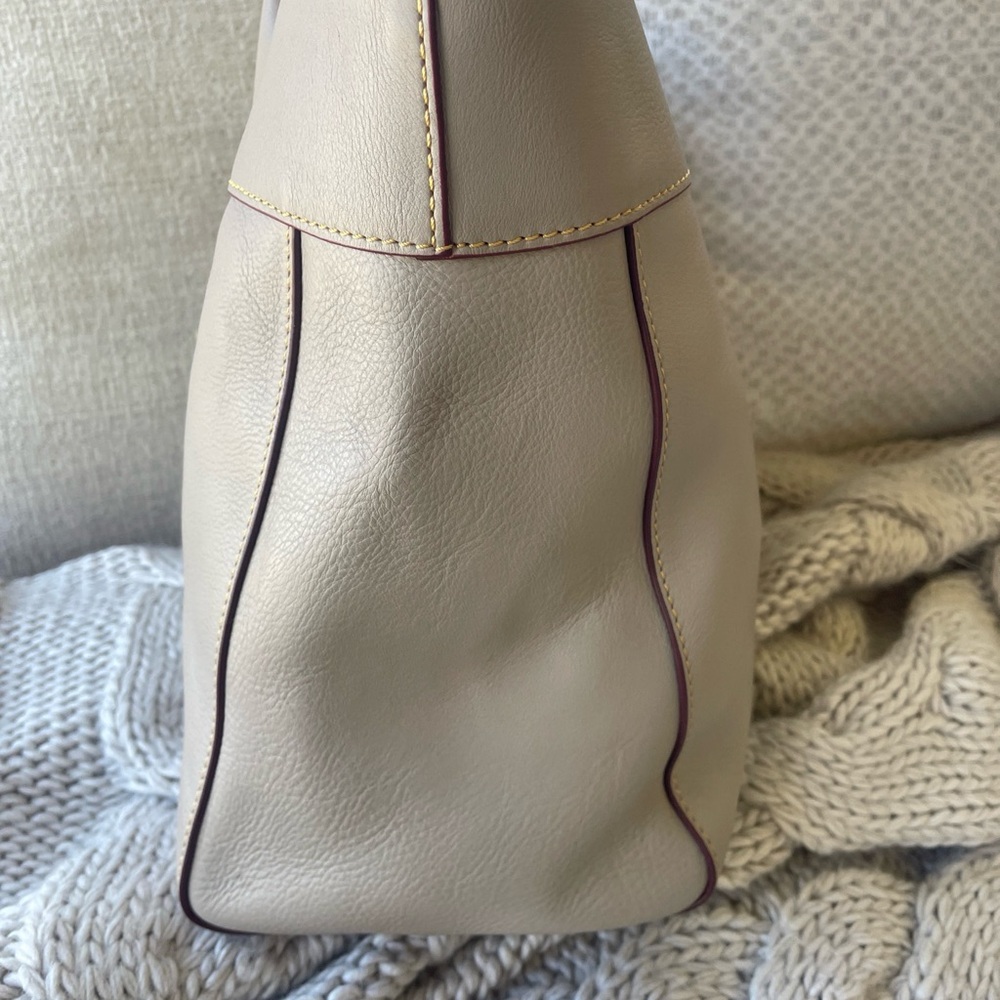 🤍🩶Dooney & Bourke Amelie Florentine Leather Shoulder Tote Bag -Light Taupe- - Picture 6 of 17